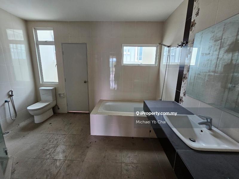 3-storey Terraced House for Sale in Desa Park Serdang, Seri Kembangan by Michael Yb Chai - iProperty.com.my