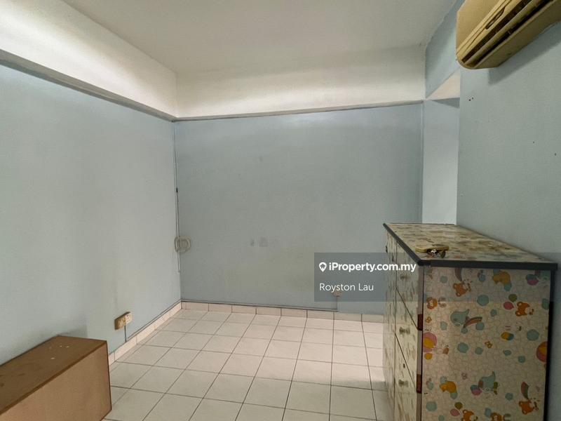 Kondominium untuk Dijual di Bukit Awansari (OG Court) oleh Royston Lau - iProperty.com.my