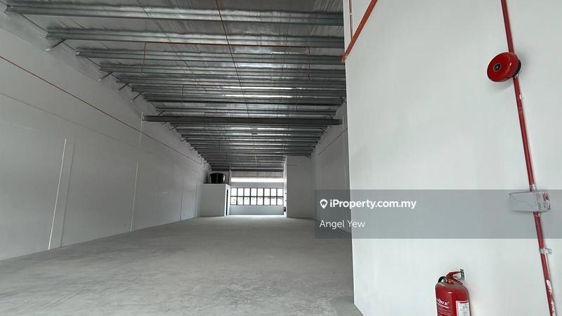 For Rent - Batu Caves Sungai Tua intermediate factory 40ft ceiling height easy loading