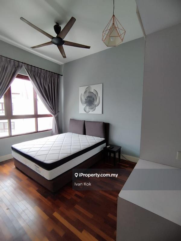 Kondominium untuk Dijual di Surian Condominium oleh Ivan Kok - iProperty.com.my