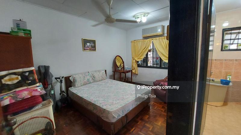 Rumah Berkembar untuk Dijual di Taman Overseas Union (Taman Oug), Jalan Klang Lama (Old Klang Road) oleh Philip Tsia - iProperty.com.my