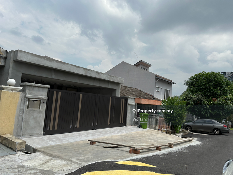 1-storey Terraced House for Sale in Taman Salak Selatan, Salak South by Vic Tan - iProperty.com.my