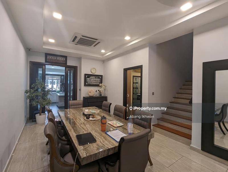 2-storey Terraced House for Sale in Seksyen U8 Bukit Jelutong Shah Alam, Shah Alam by Abang Ikhwan - iProperty.com.my