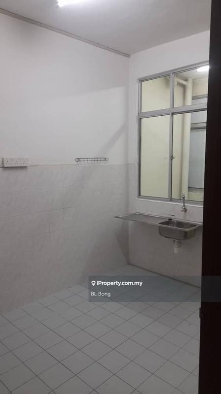 Pangsapuri untuk Disewa di Pelangi Apartment oleh BL Bong - iProperty.com.my