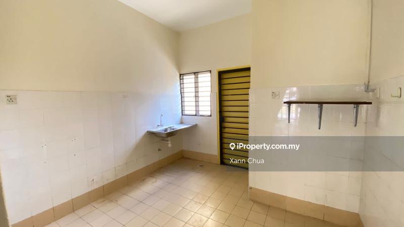 Rumah Berangkai 2.5 Tingkat untuk Dijual di Eminence, Equine, Bdr Putra Permai, Seri Kembangan oleh Xann Chua - iProperty.com.my