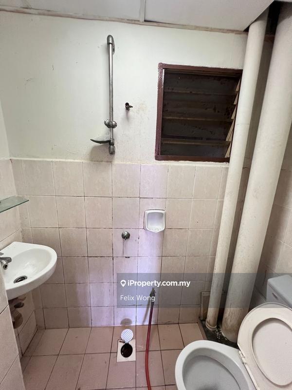 Apartment for Sale in Putra Permai Block D by Felix Wong - iProperty.com.my