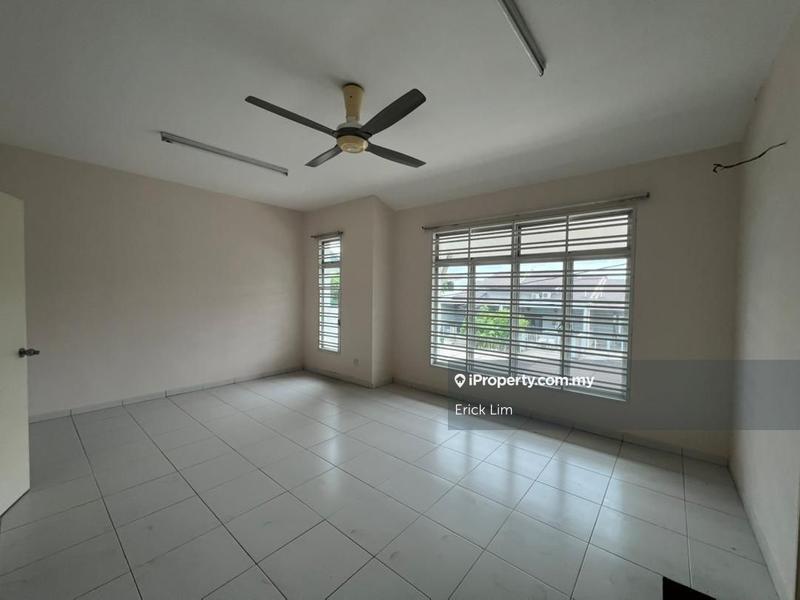 Rumah Berangkai 2 Tingkat untuk Dijual di Taman Tasik Utama, Bukit Katil oleh Erick Lim - iProperty.com.my
