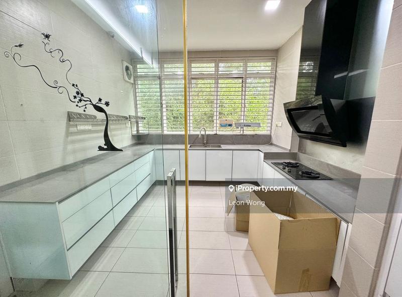 Rumah Berangkai 3.5 Tingkat untuk Dijual di Taman Cassia Rawang, New Green Park, Sri Hijau, Rawang oleh Leon Wong - iProperty.com.my