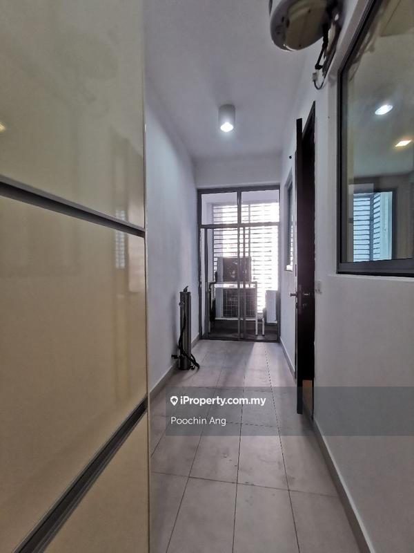 Condominium for Sale in Hampshire Residences by Poochin Ang - iProperty.com.my