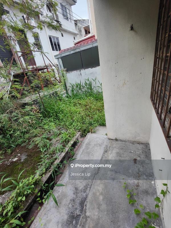 Rumah Berangkai 2.5 Tingkat untuk Dijual di Taman Puncak Jalil, Seri Kembangan oleh Jessica Lip - iProperty.com.my