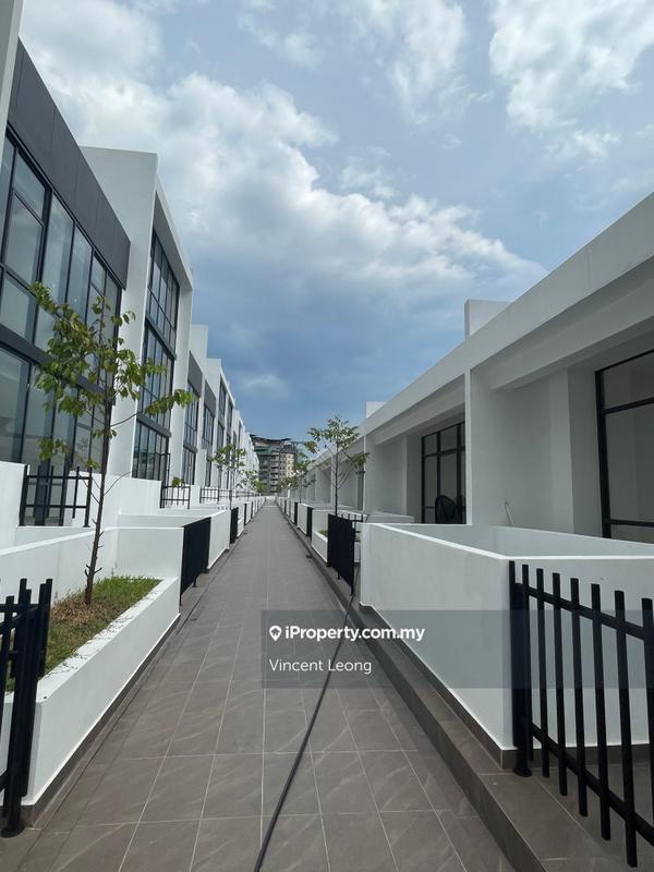 Rumah Berangkai 4 Tingkat untuk Dijual di Bandar Damansara Perdana, Damansara Perdana oleh Vincent Leong - iProperty.com.my