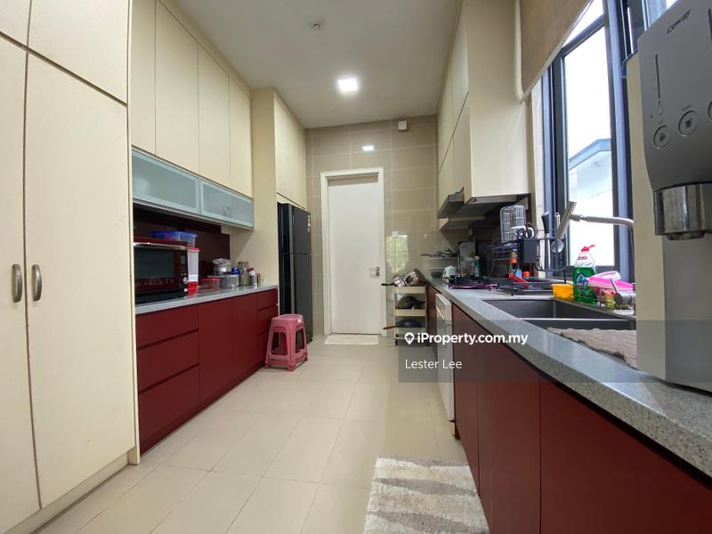 Bungalow House for Sale in Petaling Jaya, Selangor by Lester Lee - iProperty.com.my