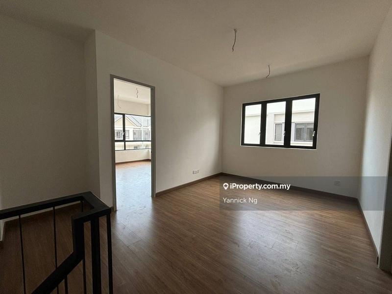 Rumah Berkembar untuk Dijual di Cyber 10, Cyberjaya oleh Yannick Ng - iProperty.com.my
