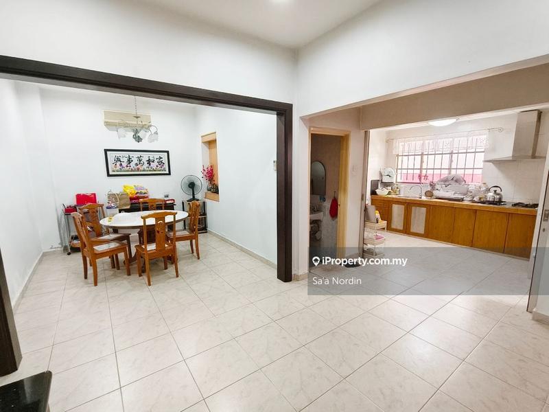 Rumah Berangkai 2 Tingkat untuk Dijual di Bukit Jelutong, Shah Alam oleh Sa'a Nordin - iProperty.com.my