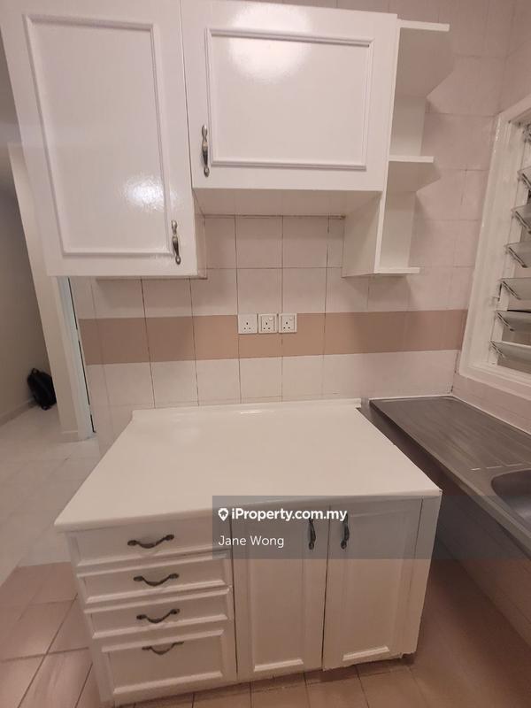 Rumah Flat untuk Dijual di Flora Damansara Flat oleh Jane Wong - iProperty.com.my