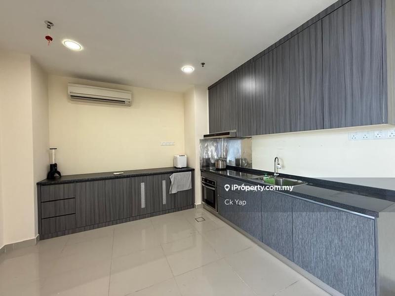 For Rent - Emerald Avenue