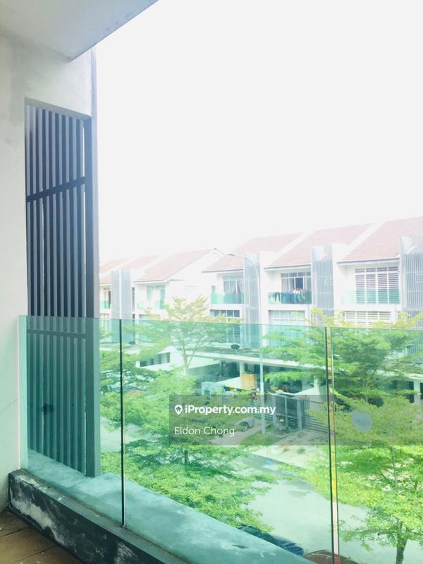 Rumah Berangkai 3 Tingkat untuk Dijual di Bangi Avenue, Bangi oleh Eldon Chong - iProperty.com.my