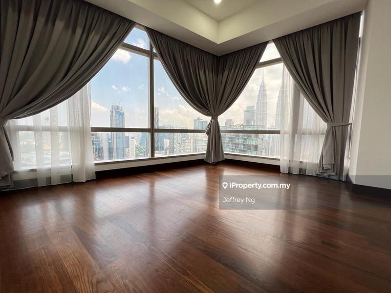 For Sale - Banyan Tree Signatures