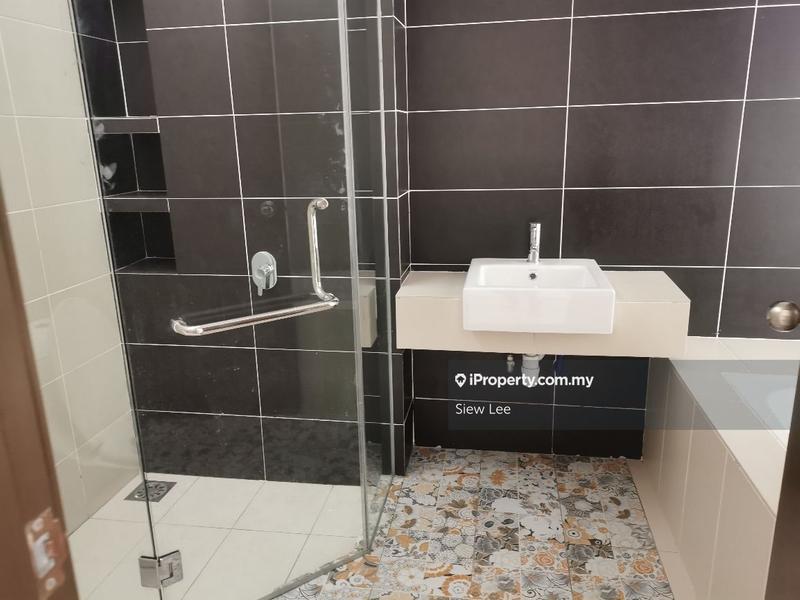 Rumah Berangkai 3 Tingkat untuk Dijual di Kota Damansara, Selangor oleh Siew Lee - iProperty.com.my