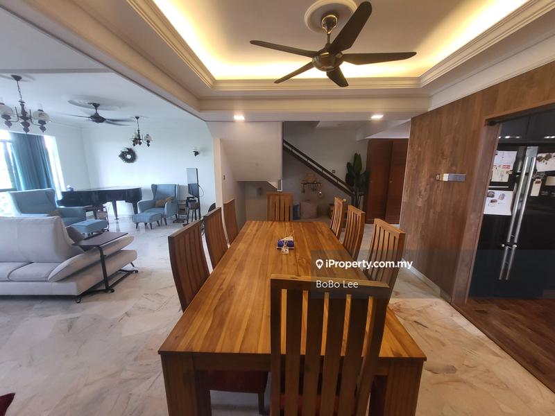 Rumah Berangkai 3 Tingkat untuk Dijual di Taman Salak Selatan, Salak South oleh BoBo Lee - iProperty.com.my