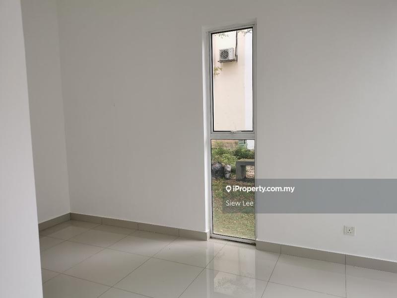 Rumah Berangkai 3 Tingkat untuk Dijual di Kota Damansara, Selangor oleh Siew Lee - iProperty.com.my