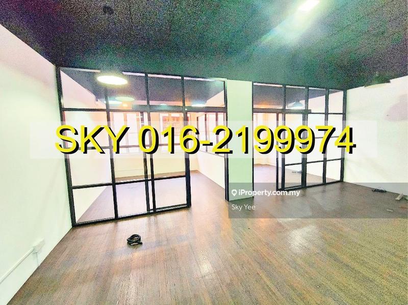 For Rent - 2nd floor at Jalan Telawi, Bangsar