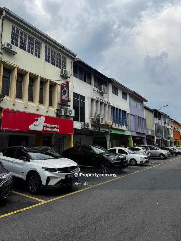 For Rent - Taman Melawati First Floor Shop