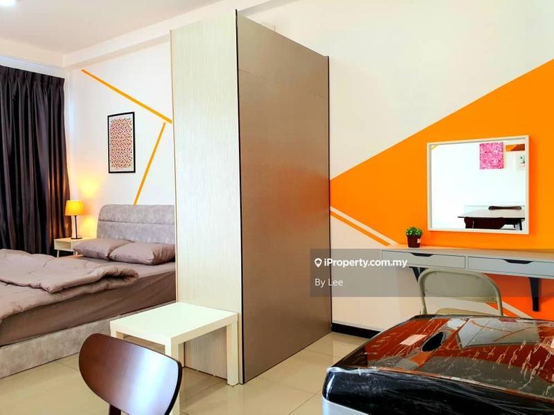 For Rent - Molek Regency