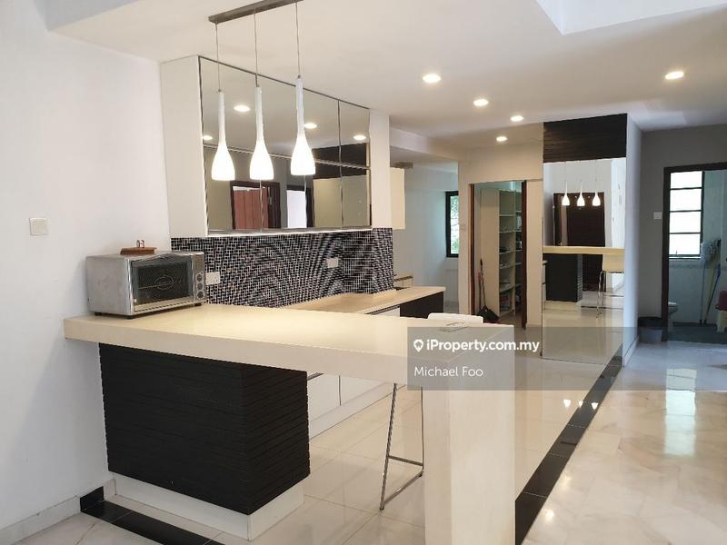 For Sale - Town Villias @ Bukit Gita Bayu