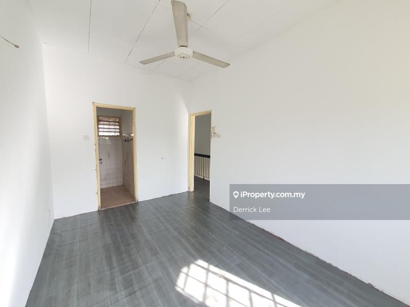 Rumah Berangkai 2 Tingkat untuk Dijual di 18d3y, Subang Jaya oleh Derrick Lee - iProperty.com.my
