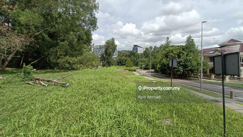 Bungalow Land for Sale in Presint 8, Presint 8 by Aziz Ahmad - iProperty.com.my