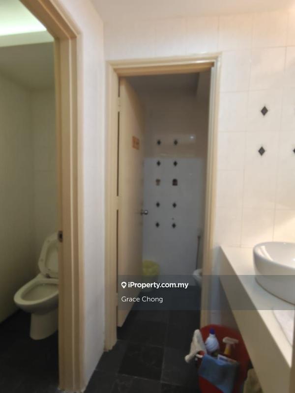 Office for Sale in Seksyen 16, Petaling Jaya by Grace Chong - iProperty.com.my