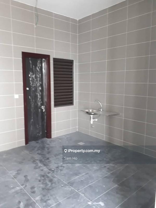 Semi-Detached House for Sale in Putra Heights, Subang Jaya by Sam Ho - iProperty.com.my