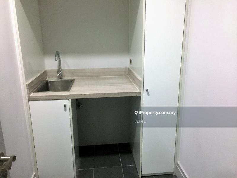 Service Residence for Sale in St Regis by Julie L - iProperty.com.my