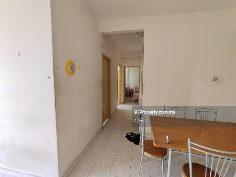 Pangsapuri untuk Dijual di Pangsapuri Bukit Beruang Utama oleh Alvin - iProperty.com.my