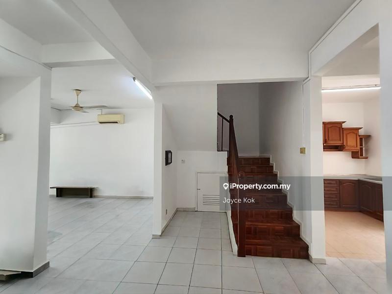Rumah Teres 2-Tingkat untuk Dijual di Usj 11, Subang Jaya oleh Joyce Kok - iProperty.com.my