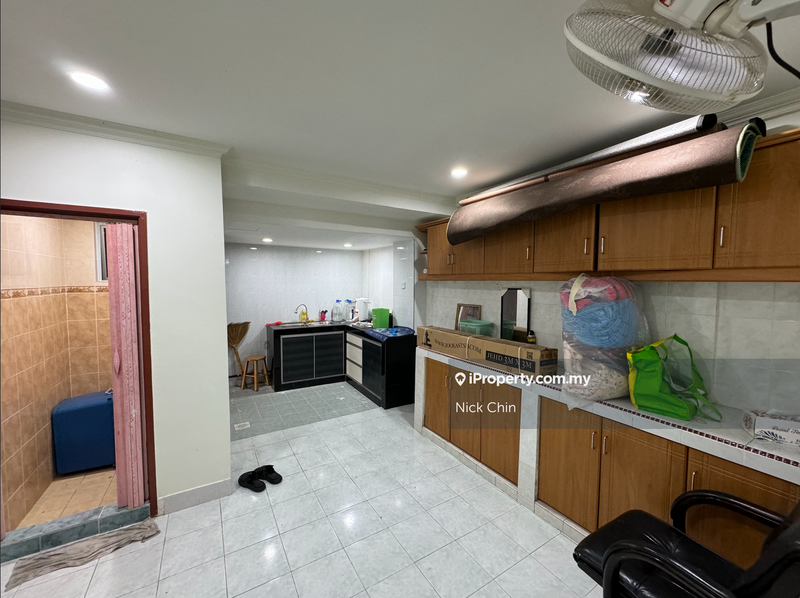 Flat for Sale in Puchong Utama Court 1 by Nick Chin - iProperty.com.my