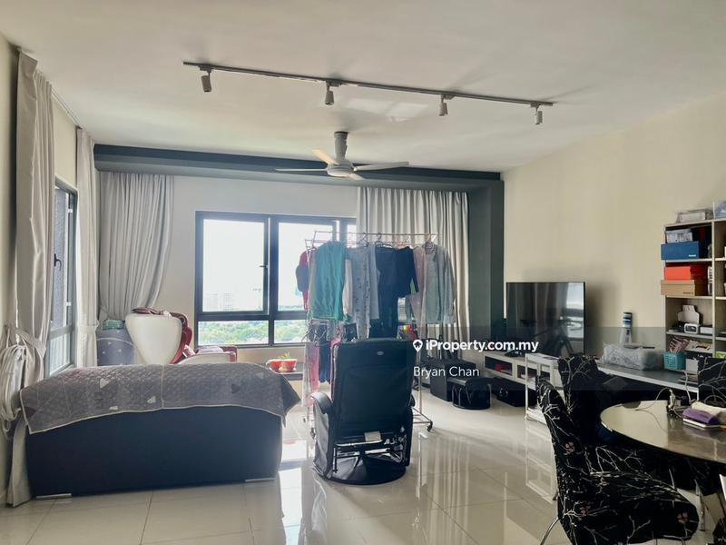 For Sale - Pandora @ Tropicana Metropark