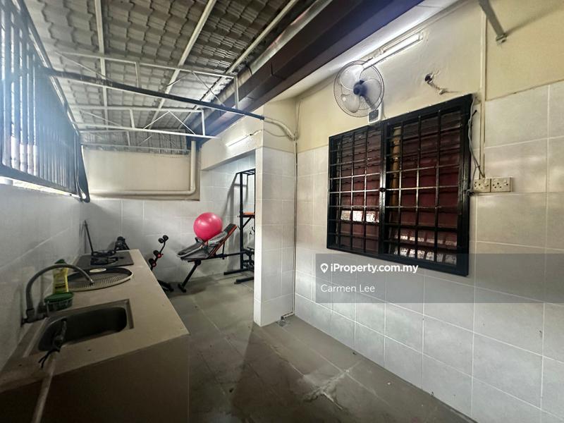 Rumah Berangkai 1.5 Tingkat untuk Dijual di Usj 2, Subang Jaya oleh Carmen Lee - iProperty.com.my
