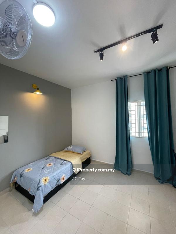 For Rent - Casa Subang