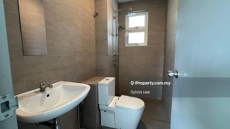 Service Residence for Rent in TR Residence by Sylvia Lee - Master Bathroom - iProperty.com.my