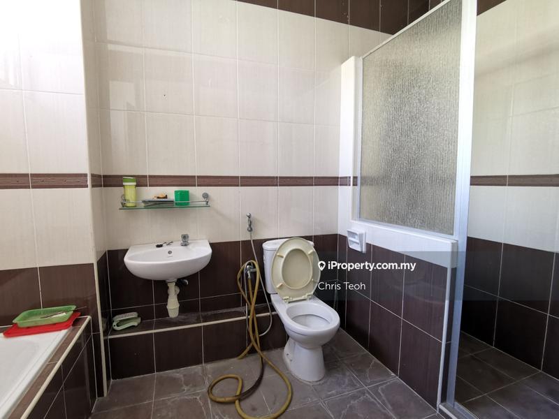 3-storey Terraced House for Sale in Bayan Lepas, Sungai Ara by Chris Teoh - iProperty.com.my