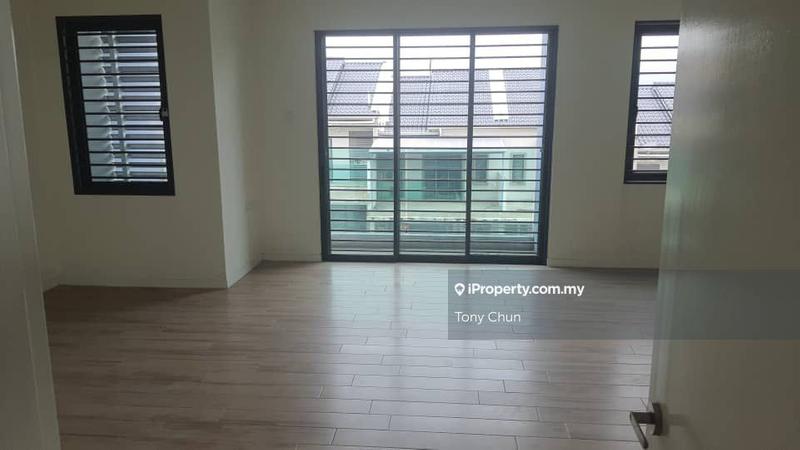 Rumah Berangkai 3 Tingkat untuk Dijual di Taman Seri Segar, Semenyih oleh Tony Chun - iProperty.com.my