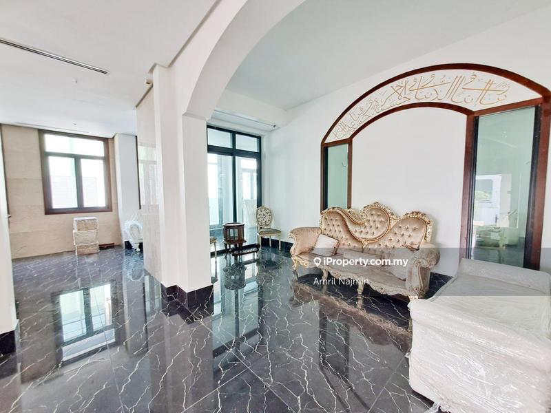 Bungalow House for Sale in Bukit Jelutong, Shah Alam by Amril Najmin - iProperty.com.my