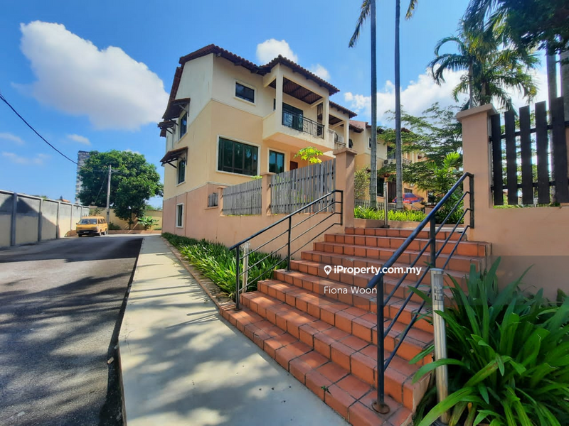 For Sale - Casa Villa