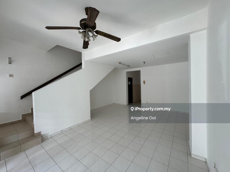 Rumah Teres 2-Tingkat untuk Dijual di Taman Sri Sinar, Segambut oleh Angeline Ooi - Living Room - iProperty.com.my