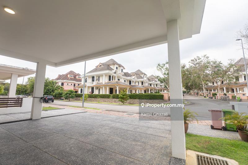Semi-Detached House for Sale in LAKE VIEW Yara Twinvilla 2.5 Storey Semi-D House, Presint 8 by Kamil Ghazali - iProperty.com.my