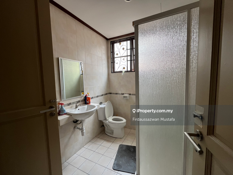 Rumah Berkembar untuk Dijual di Seksyen 27, Shah Alam oleh Firdaussazwan Mustafa - iProperty.com.my