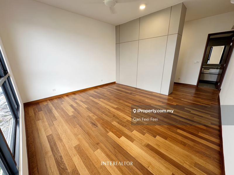 For Sale - Muze @ PICC