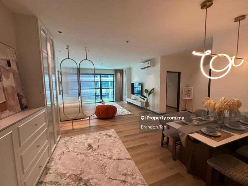 For Sale - Sapphire On The Park